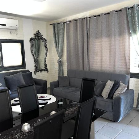 Housing Unit In The Moshav Mishmar Hayardin Exterior foto
