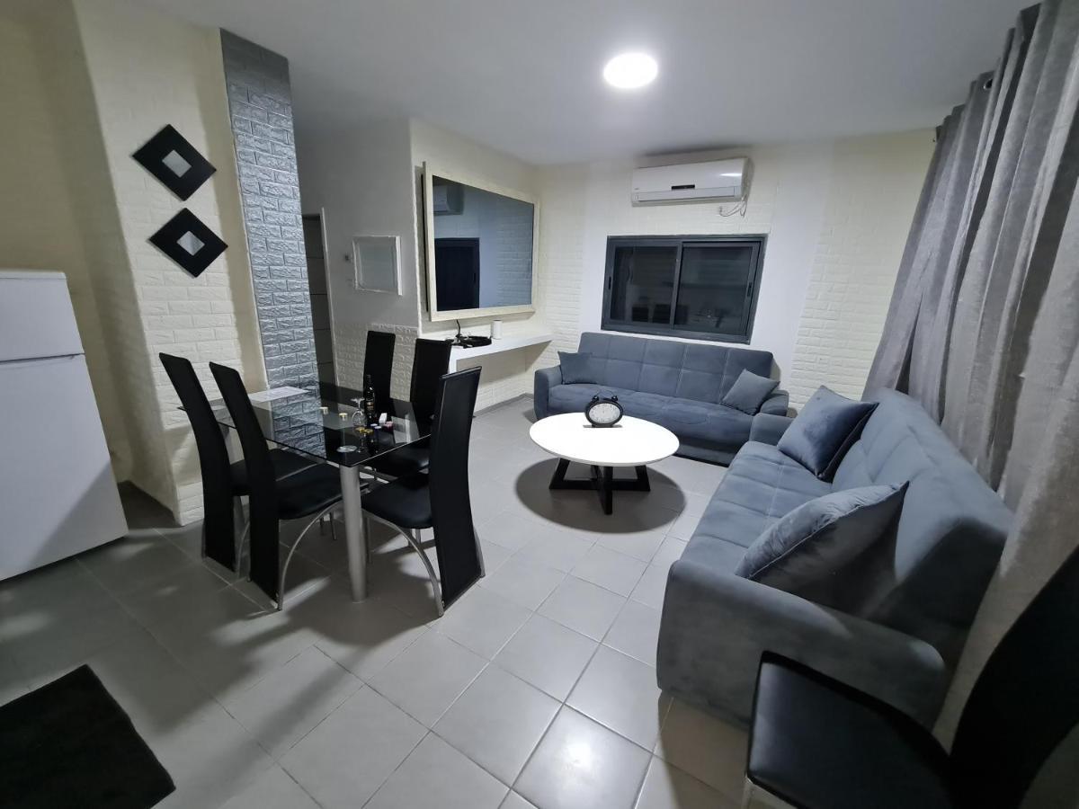 Housing Unit In The Moshav Mishmar Hayardin Exterior foto
